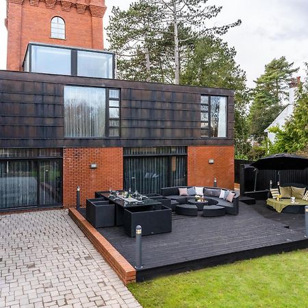Luxury Water Tower I Roof Bar I Cinema Villa Cardiff Eksteriør billede