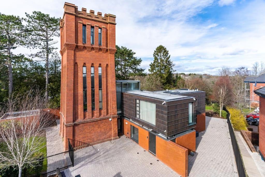 Luxury Water Tower I Roof Bar I Cinema Villa Cardiff Eksteriør billede