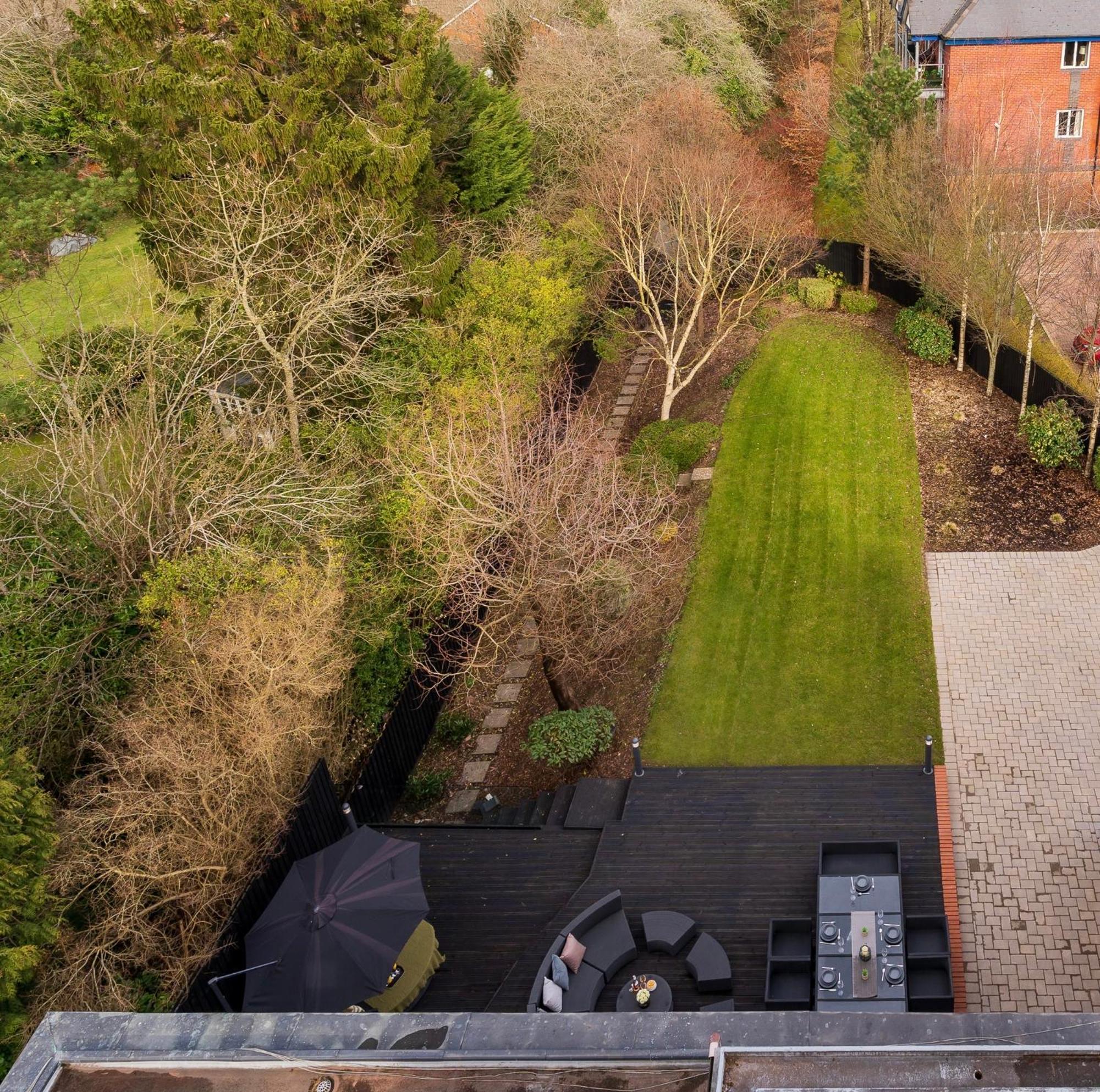 Luxury Water Tower I Roof Bar I Cinema Villa Cardiff Eksteriør billede